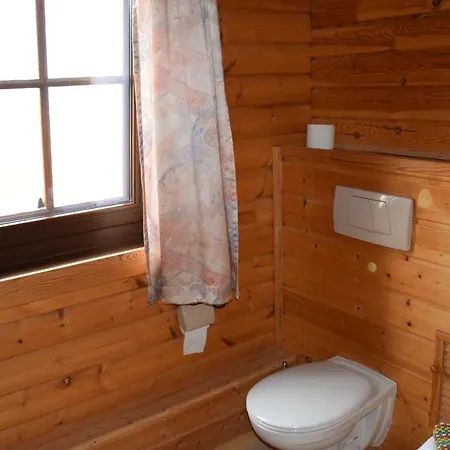 Fünfeichener Weg 16 *